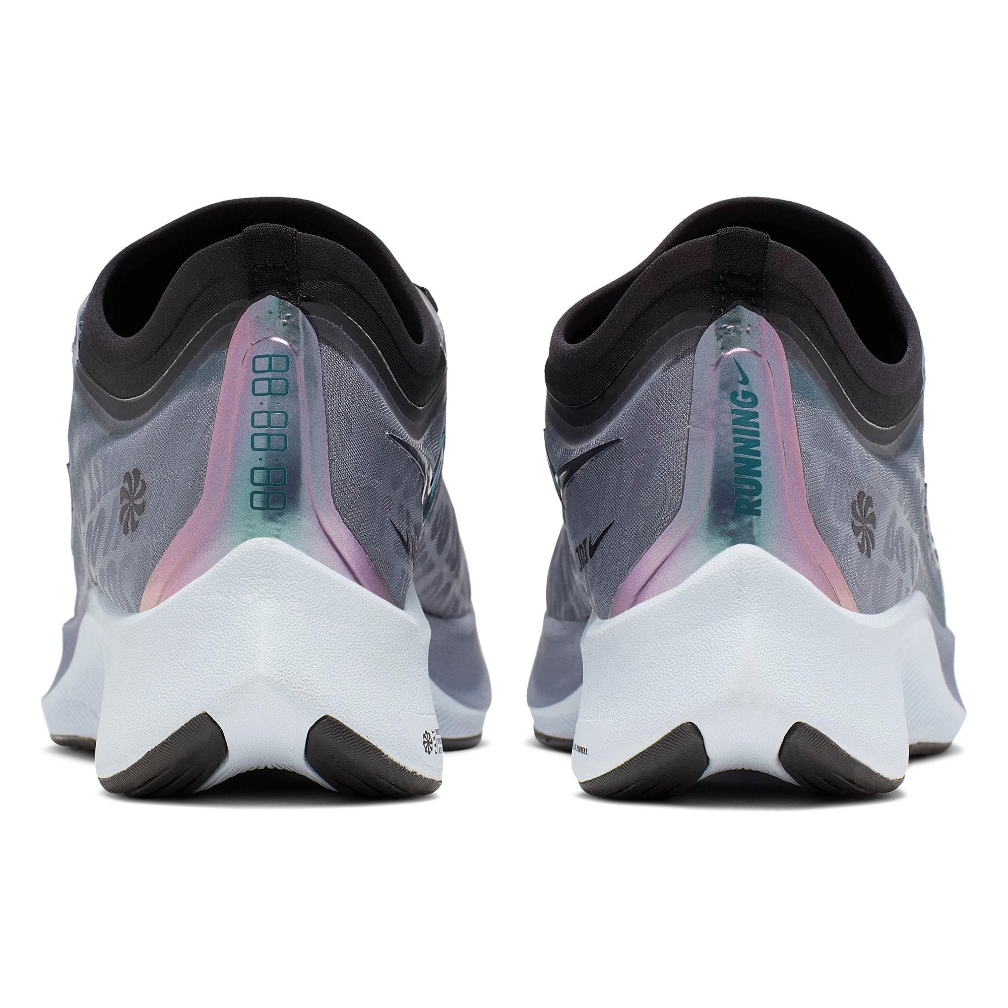 zoom fly flyknit runrepeat