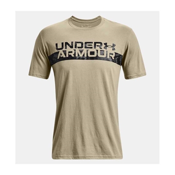 Under Armour Camo Chest Stripe SS T-shirt til mænd